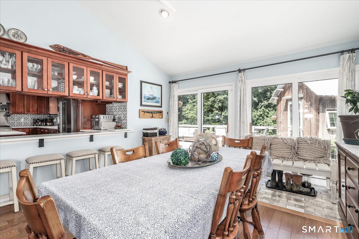 31 Aspen Mill Road Ridgefield, CT 06877 - Photo 10 of 38