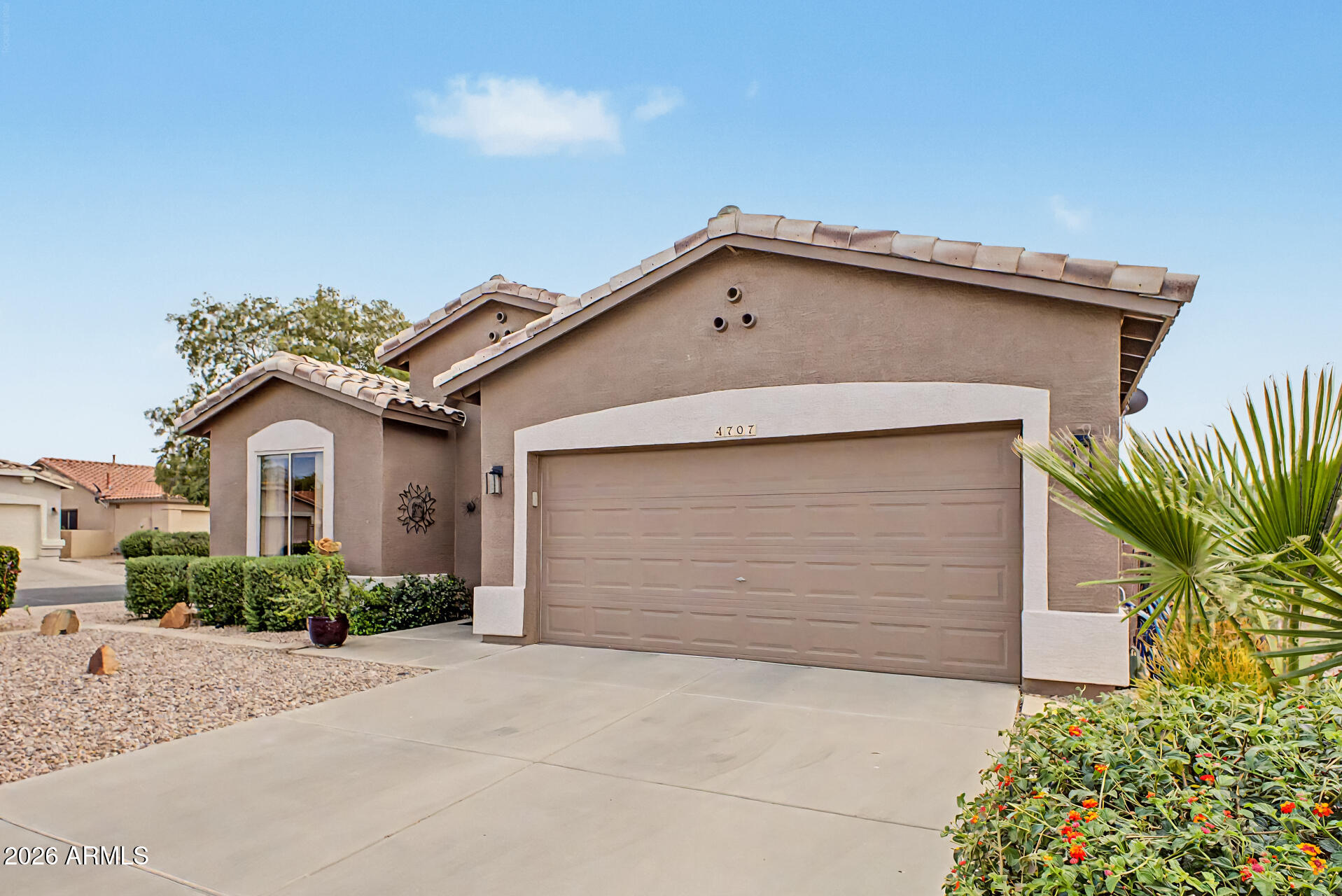 4707 East Walnut Road Gilbert, AZ 85298 - Photo 6 of 48 06 - Walnut