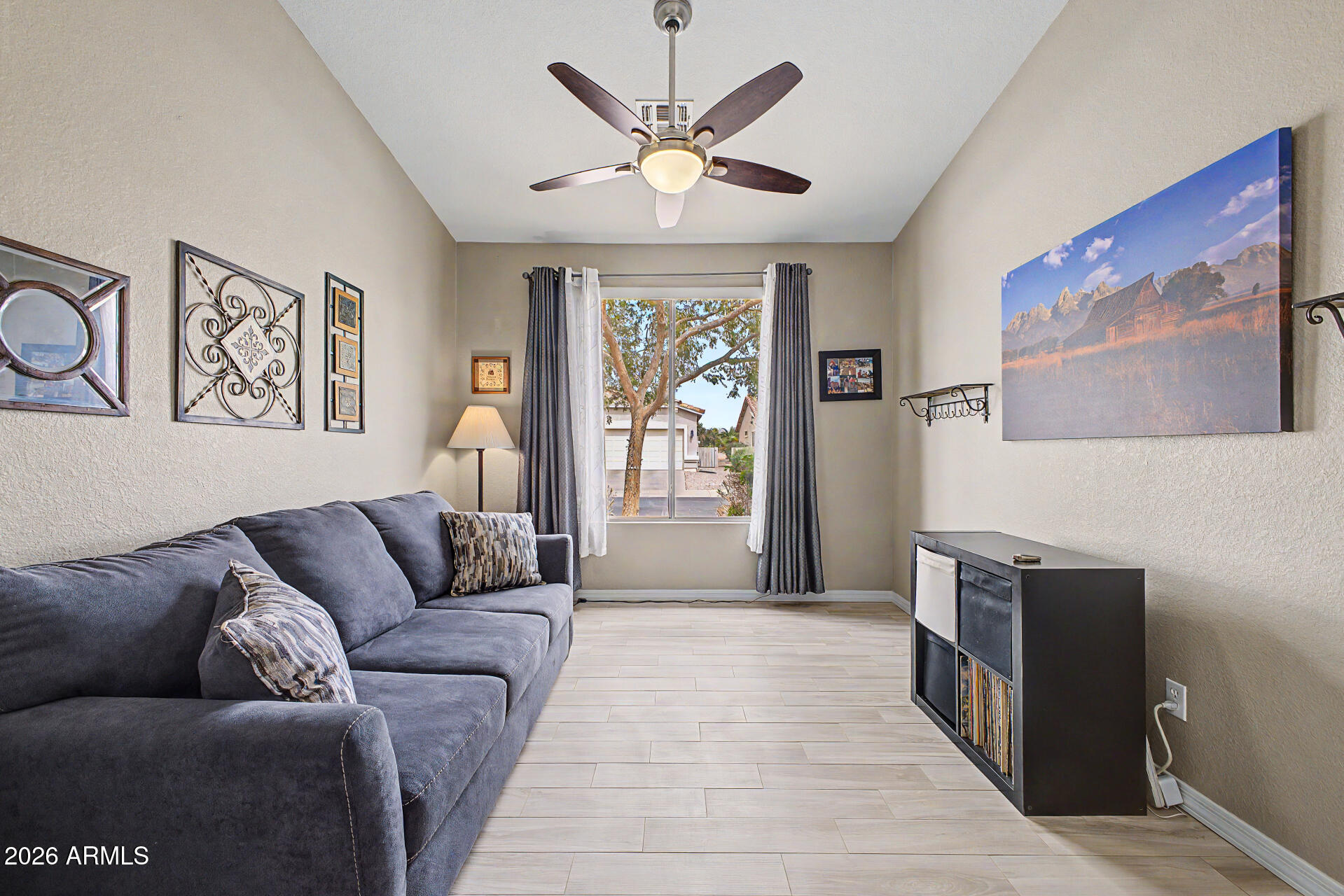 4707 East Walnut Road Gilbert, AZ 85298 - Photo 9 of 48 09 - Walnut