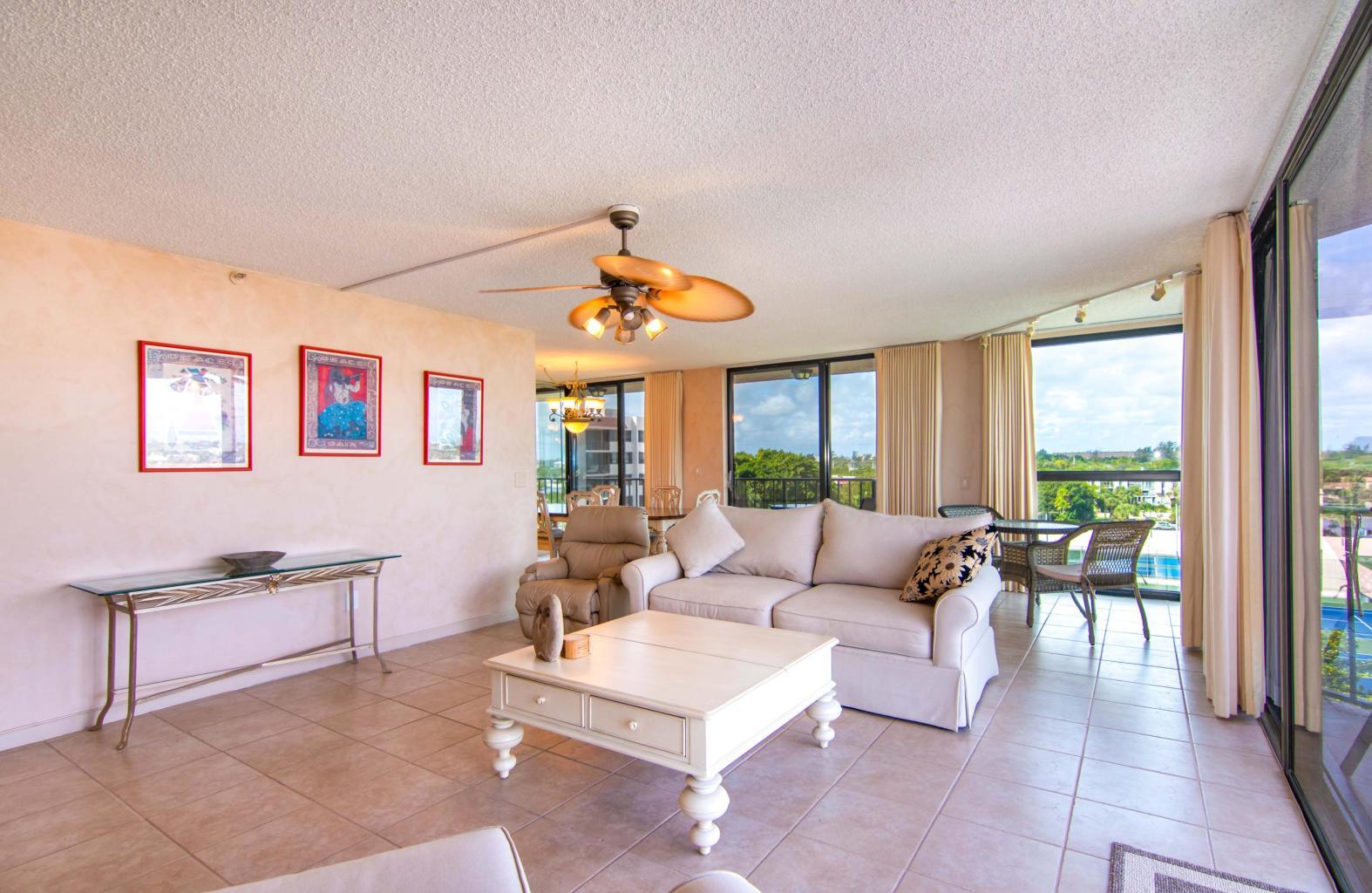 899 Jeffery Street, Unit 702 Boca Raton, FL 33487 - Photo 9 of 36 20181013144100028694000000-o