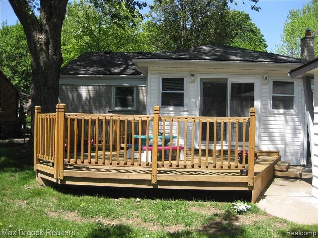 31533 Marblehead Road Farmington, MI 48336 - Photo 34 of 38 Added Outdoor Living Space