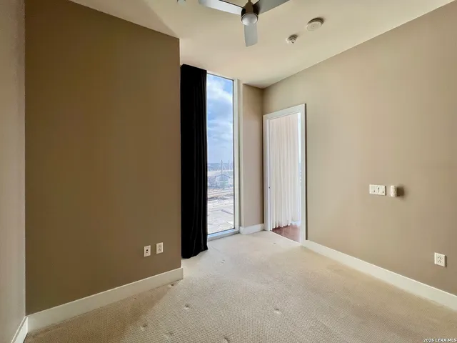 $3,800 | 610 East Market Street, Unit 2607, San Antonio, TX 78205