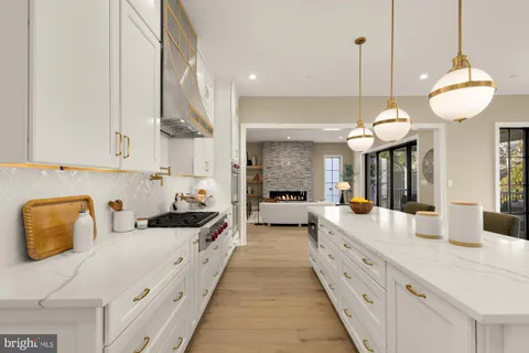 $4,475,000 | 2733 Chesapeake Street Northwest, Washington, DC 20008