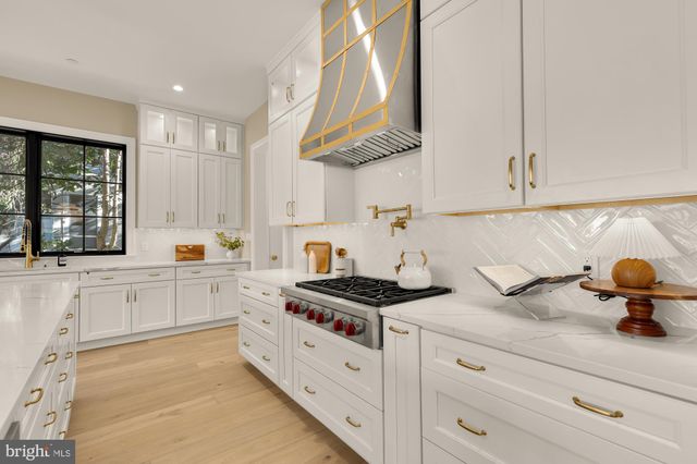 $4,475,000 | 2733 Chesapeake Street Northwest, Washington, DC 20008