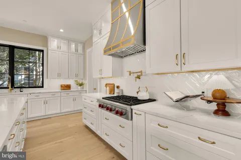 $4,475,000 | 2733 Chesapeake Street Northwest, Washington, DC 20008