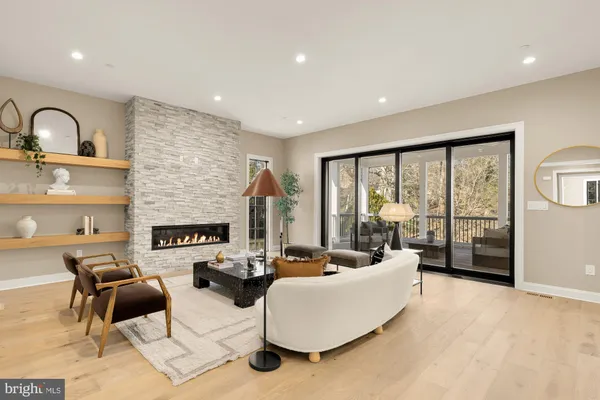 $4,695,000 | 2733 Chesapeake Street Northwest, Washington, DC 20008