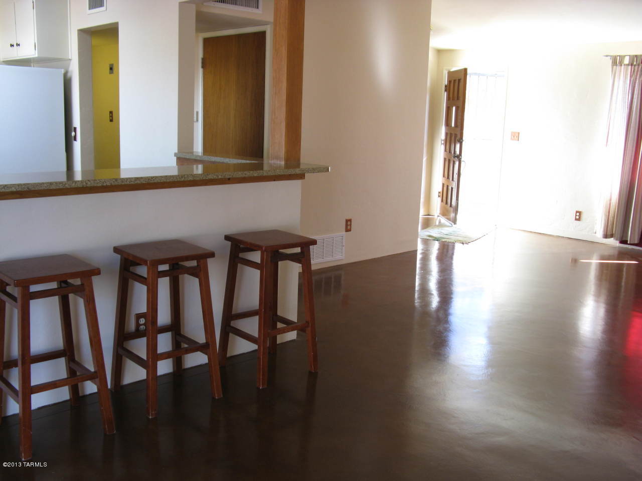 5841 East 9th Street Tucson, AZ 85711 - Photo 6 of 14