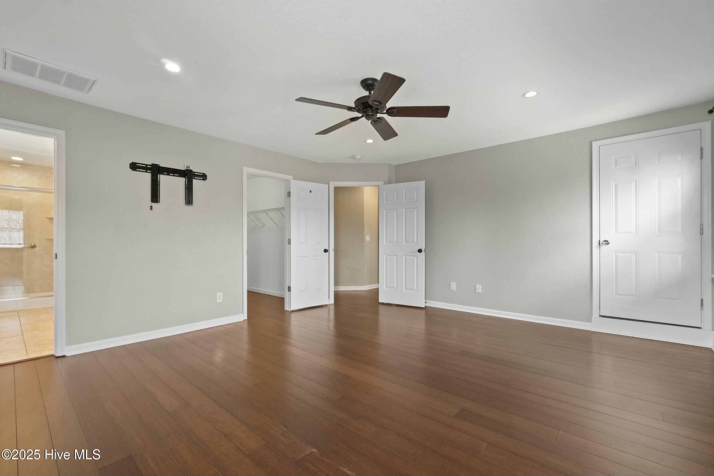 103 Green View Road Moyock, NC 27958 - Photo 13 of 38 Primary Bedroom