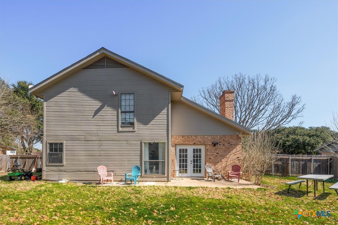422 Connolly Circle Lockhart, TX 78644 - Photo 31 of 35 a front view of a house with a yard