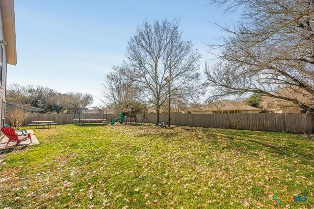 $350,000 | 422 Connolly Circle, Lockhart, TX 78644