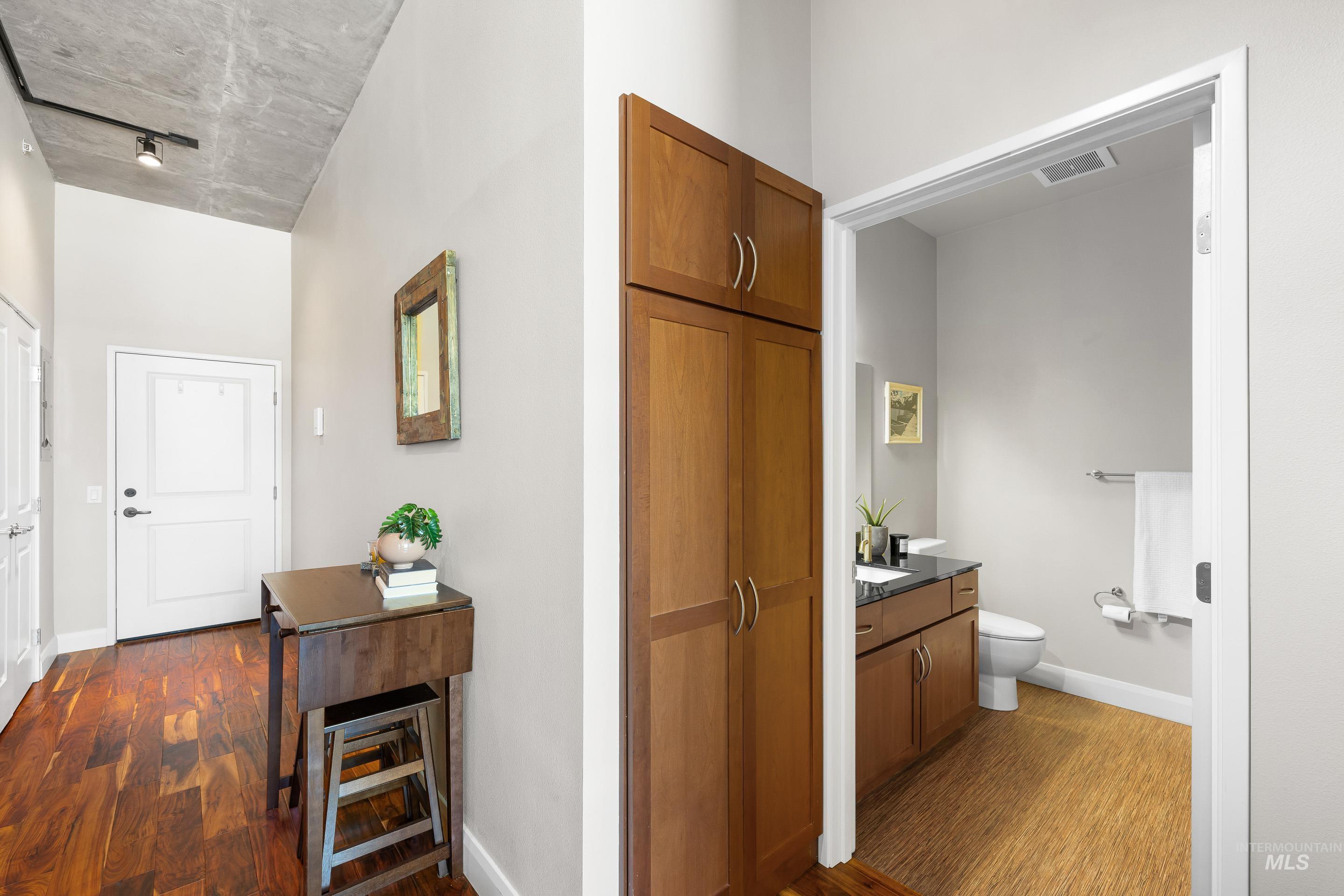 851 West Front Street, Unit 710 Boise, ID 83702 - Photo 30 of 49