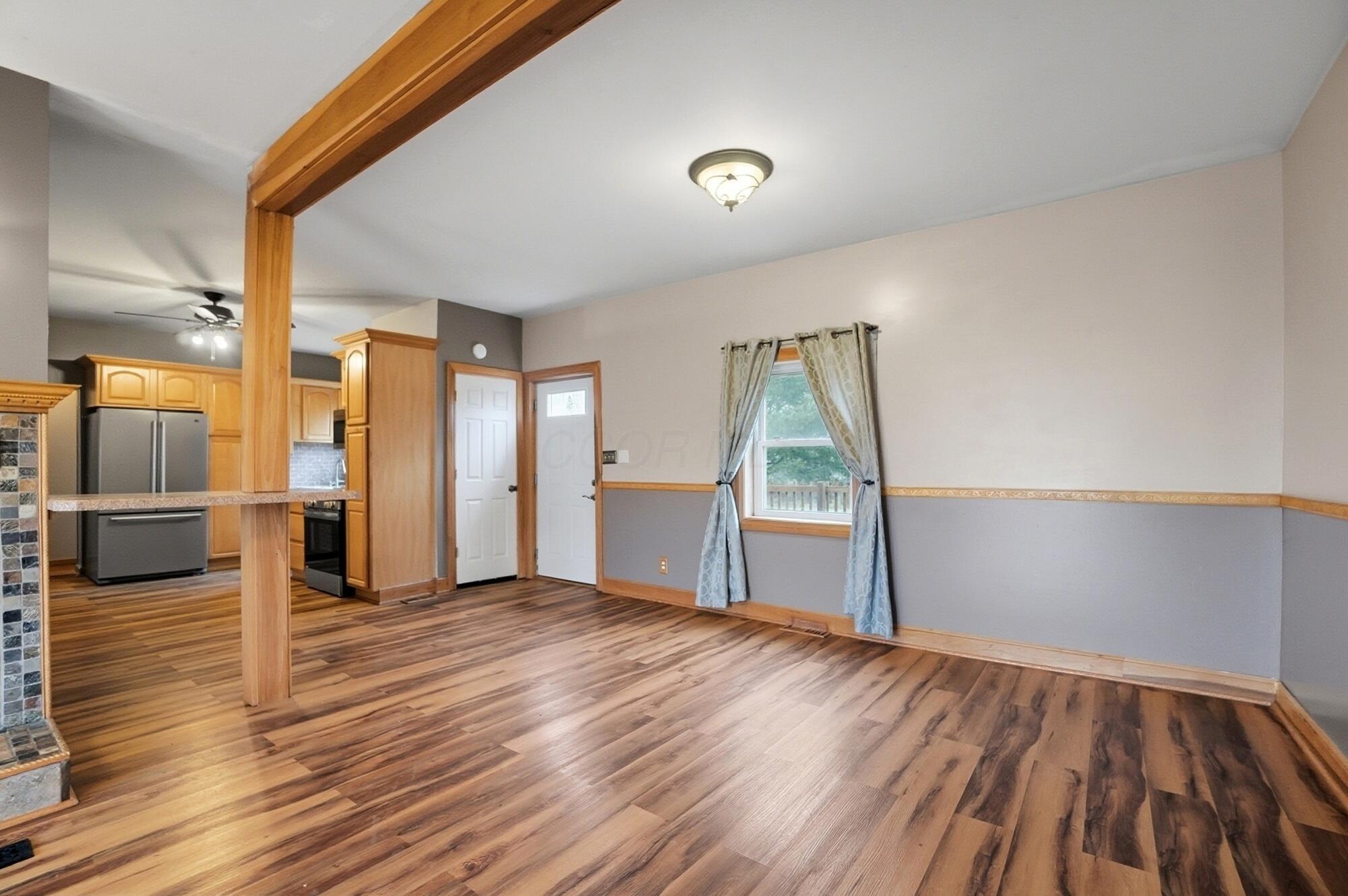 4840 Tschopp Road Northeast Lancaster, OH 43130 - Photo 15 of 58 Eating Space / Great Room - 4840 Tschopp Road NE, Lancaster, OH 43130