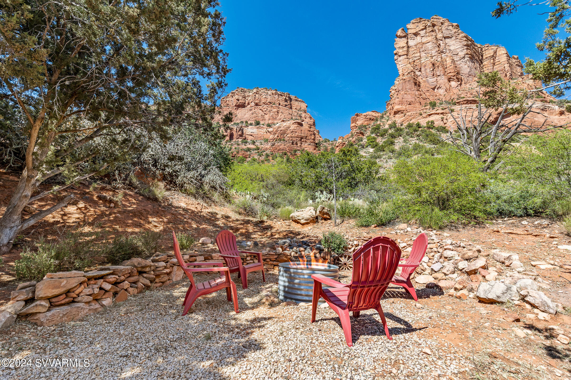 350 Redrock Road Sedona, AZ 86351 - Photo 10 of 46 350 Redrock Rd Sedona-20