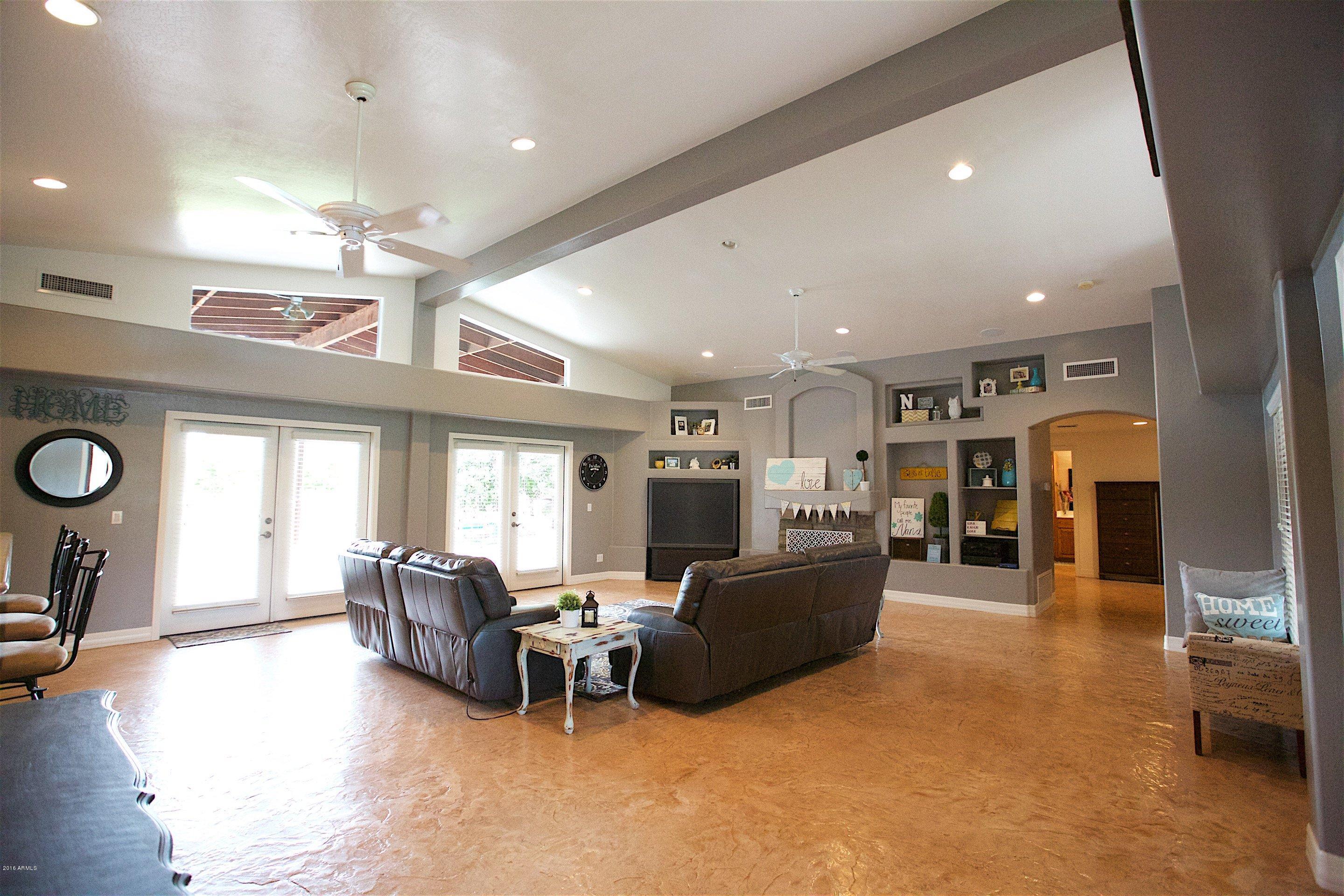 3087 East Redfield Road Gilbert, AZ 85234 - Photo 16 of 40 Notonsfamilyroomnew