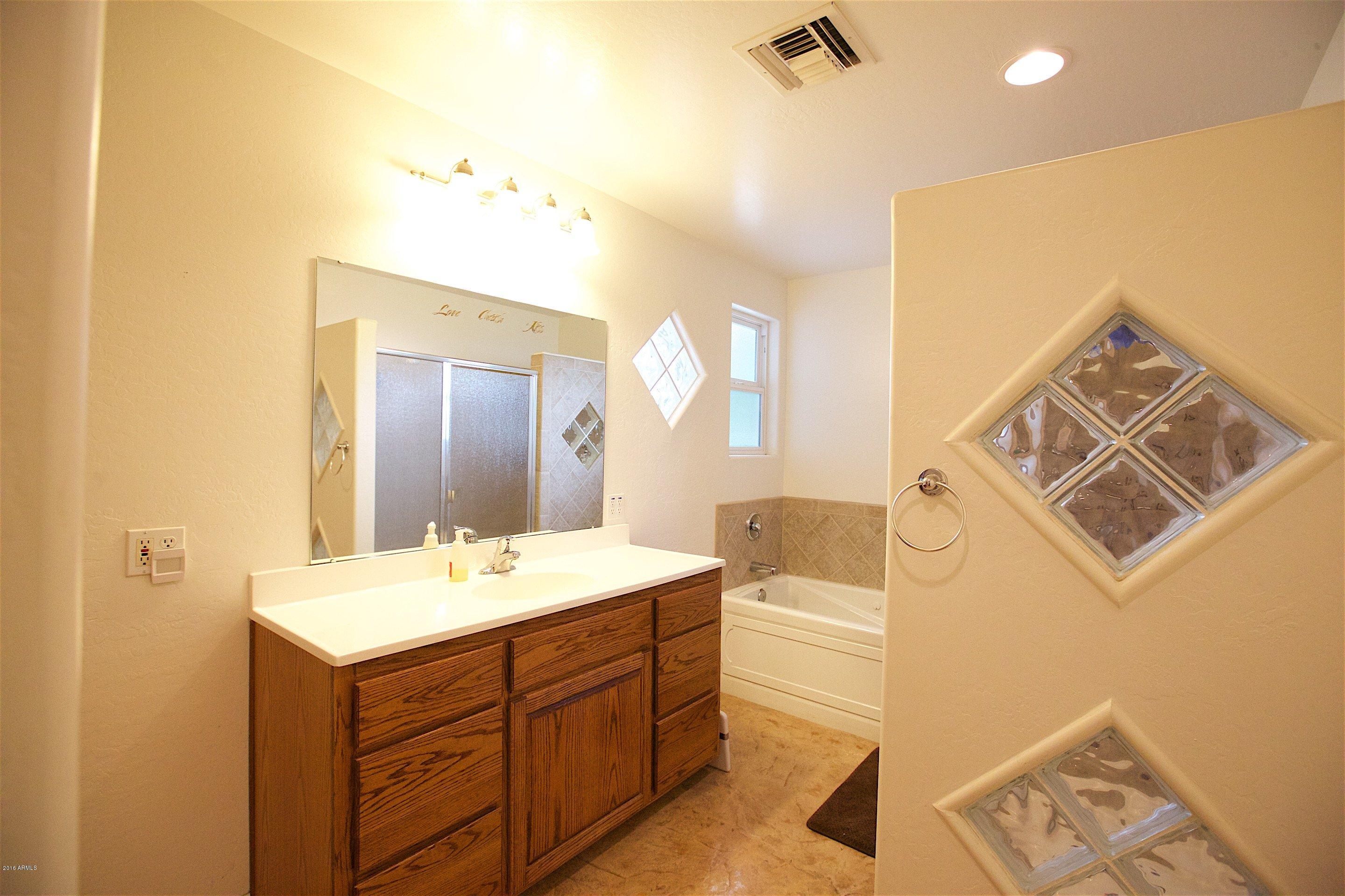 3087 East Redfield Road Gilbert, AZ 85234 - Photo 27 of 40 Nortons21materbath