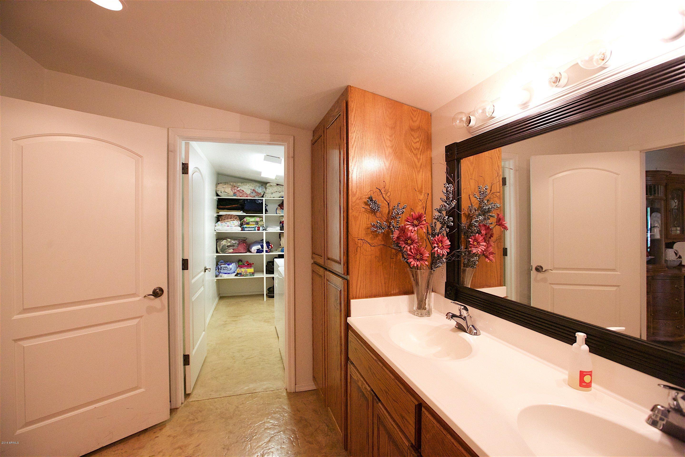 3087 East Redfield Road Gilbert, AZ 85234 - Photo 34 of 40 Nortonsbathandlaundry2