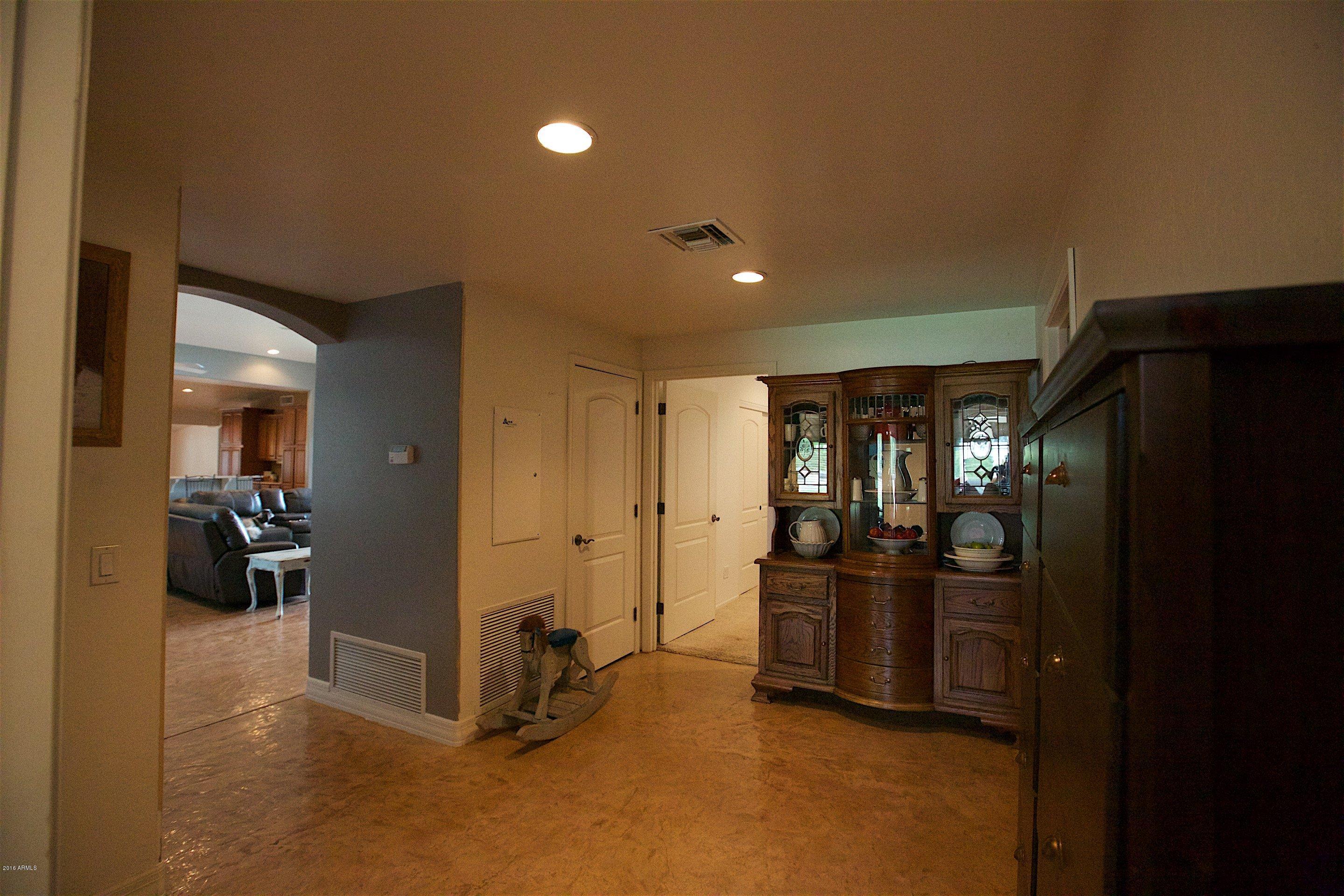 3087 East Redfield Road Gilbert, AZ 85234 - Photo 35 of 40 Nortonsextraspace