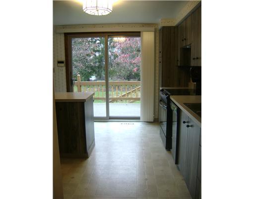 1236 Highland Road Monongahela, PA 15063 - Photo 11 of 15 Kitchen.