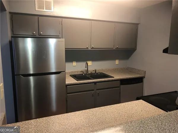 $1,315 | 2213 Huntingdon Chase, Sandy Springs, GA 30350