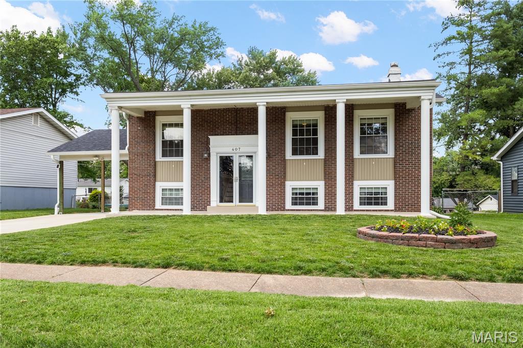 407 Palermo Drive Ballwin, MO 63021 - Photo 1 of 23