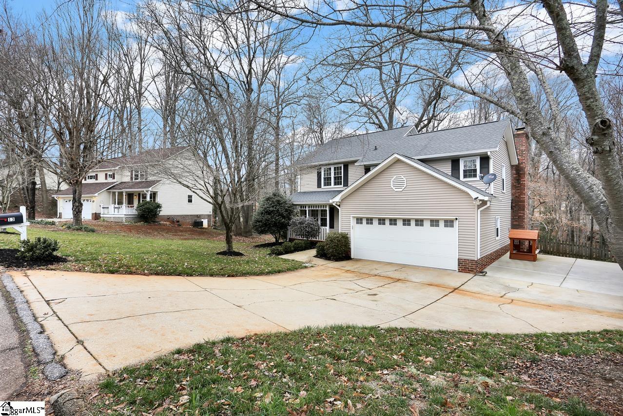 13 Doverdale Road Greenville, SC 29615 - Photo 2 of 35 Gallery Image 2