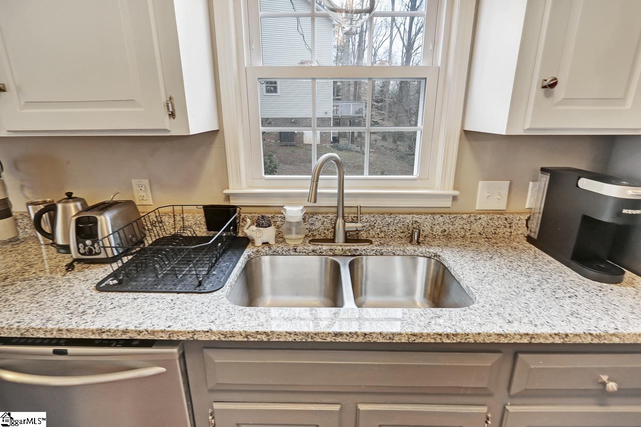 13 Doverdale Road Greenville, SC 29615 - Photo 21 of 35 Gallery Image 21