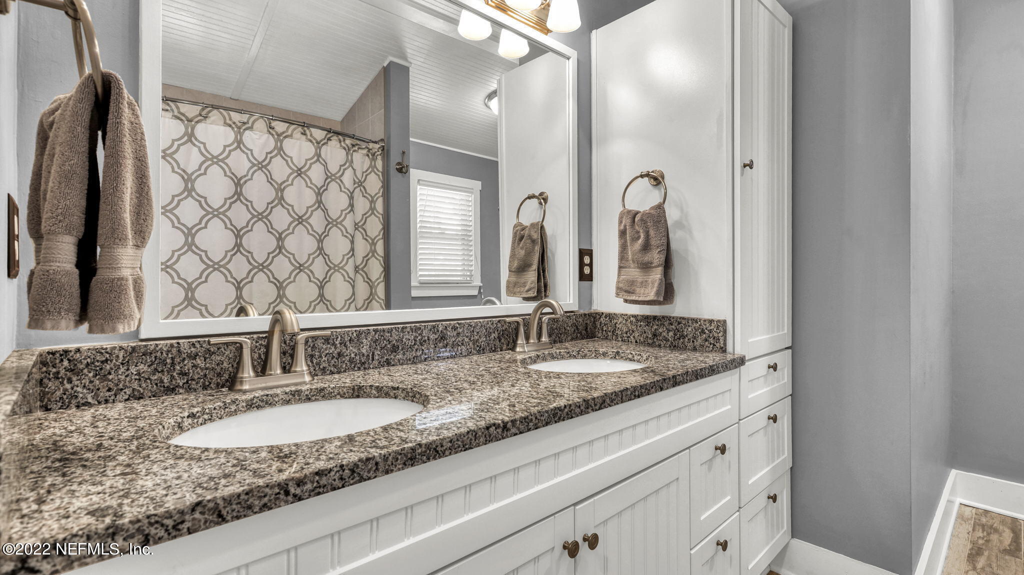 1515 Seminole Road Jacksonville, FL 32205 - Photo 20 of 33 Owner's Bath