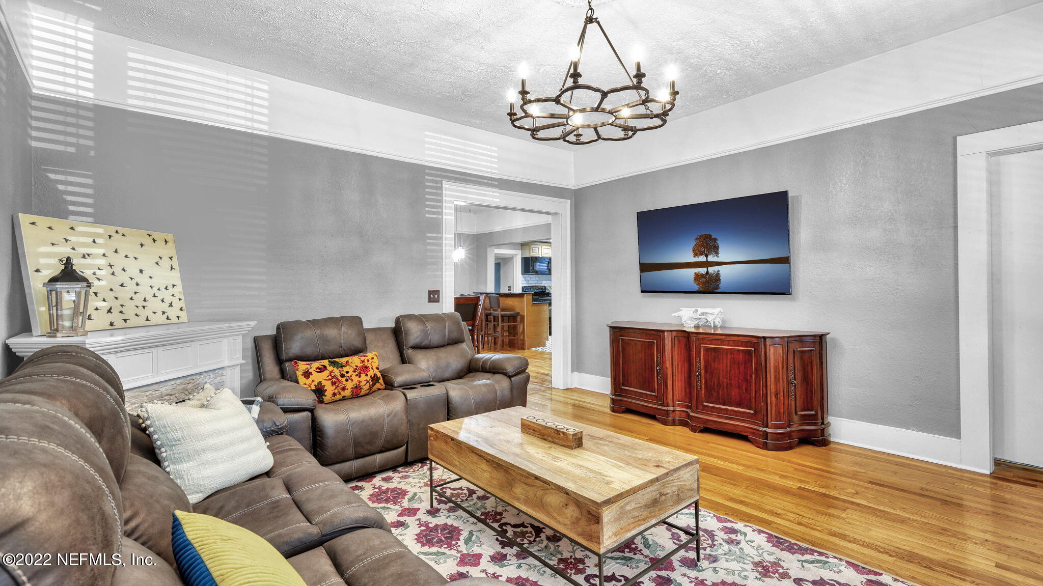 1515 Seminole Road Jacksonville, FL 32205 - Photo 9 of 33 Living Room