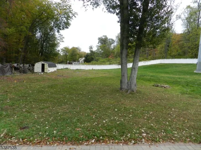 $499,000 | 6 Crestwood Road, Gillette, NJ 07933