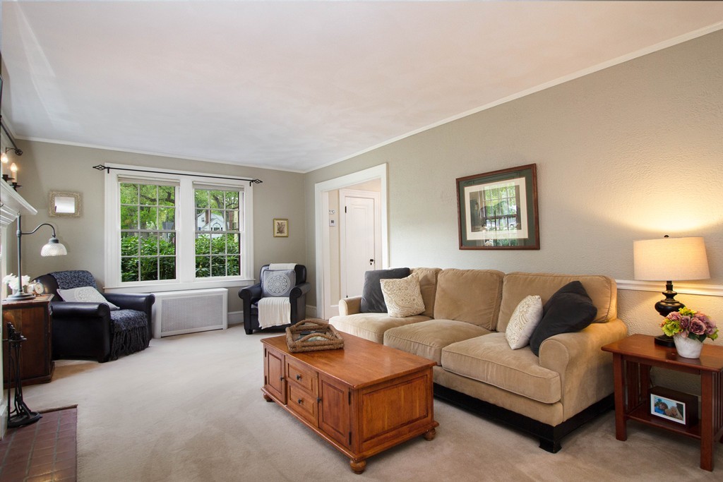 33 Harwich Road Longmeadow, MA 01106 - Photo 4 of 30 Gallery Image 4