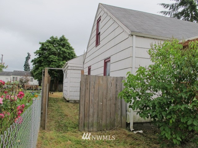 157 Southwest 11th Street Chehalis, WA 98532 - Photo 3 of 15 Gallery Image 3