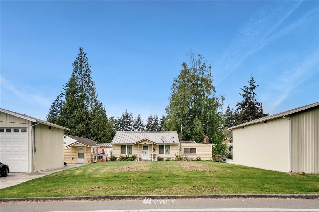 12420 Alexander Road Everett, WA 98204 - Photo 1 of 24 Gallery Image 1