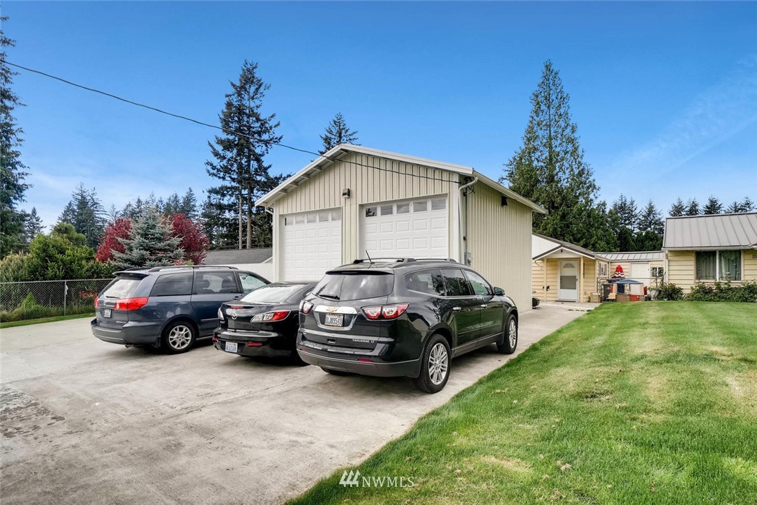 12420 Alexander Road Everett, WA 98204 - Photo 8 of 24 Gallery Image 8