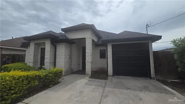 $1,750 | 419 North 17th Street, Unit 2, McAllen, TX 78501