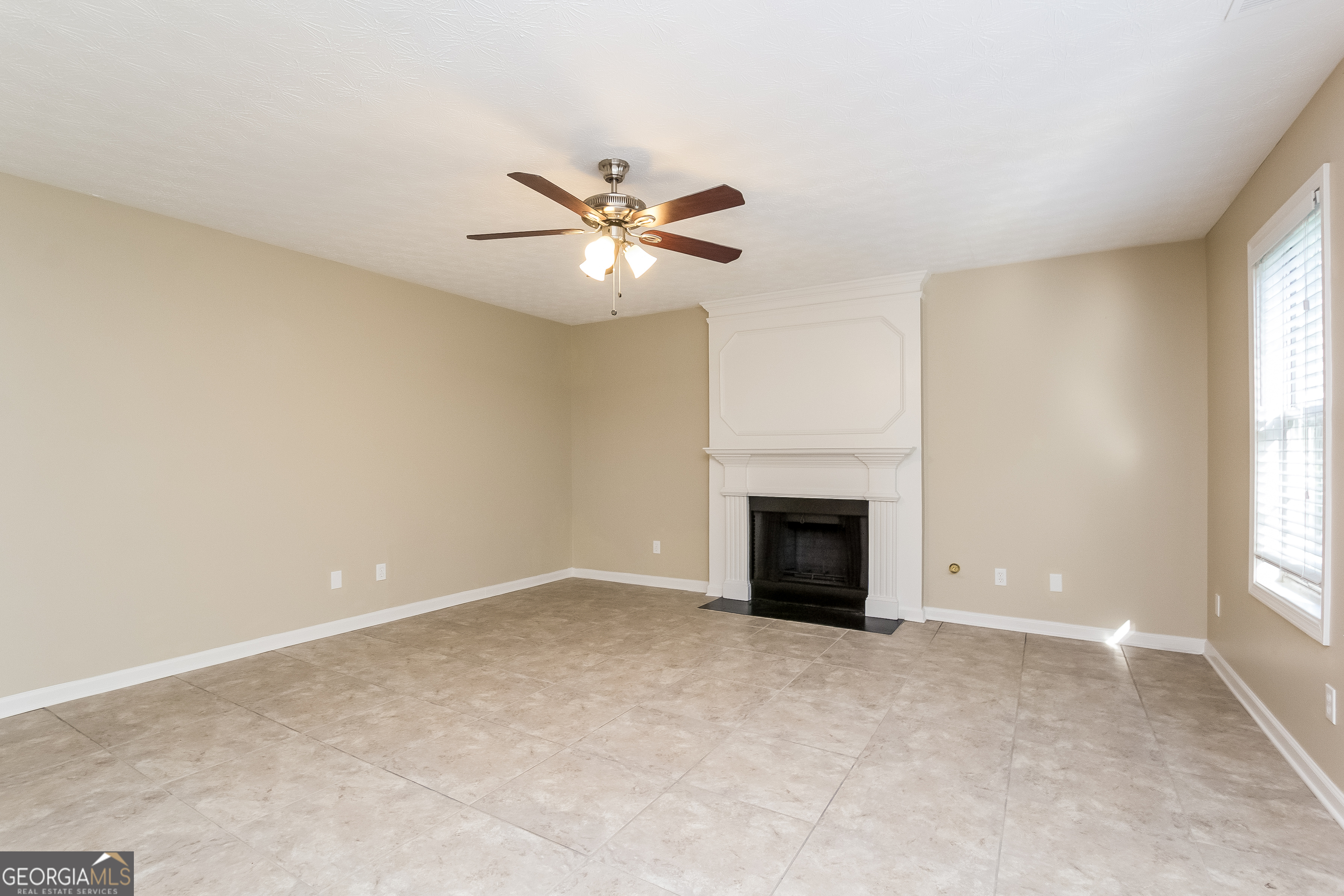 4352 Conley Landing Conley, GA 30288 - Photo 7 of 15