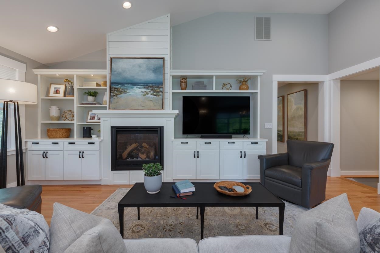 39 Thayer Pond Road Concord, NH 03301 - Photo 3 of 40 Gallery Image 3