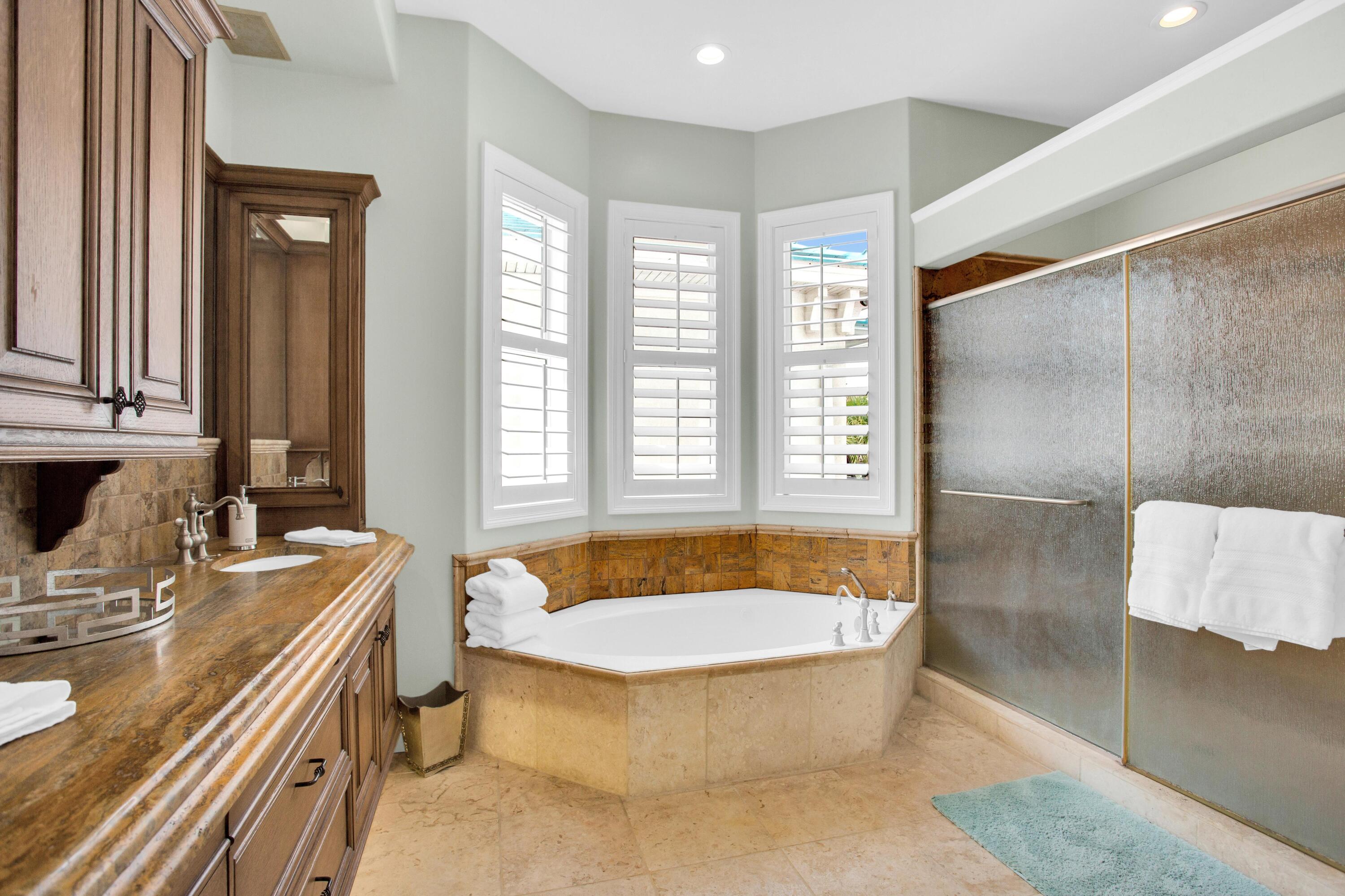 4646 Destiny Way Destin, FL 32541 - Photo 30 of 51 Master Bathroom