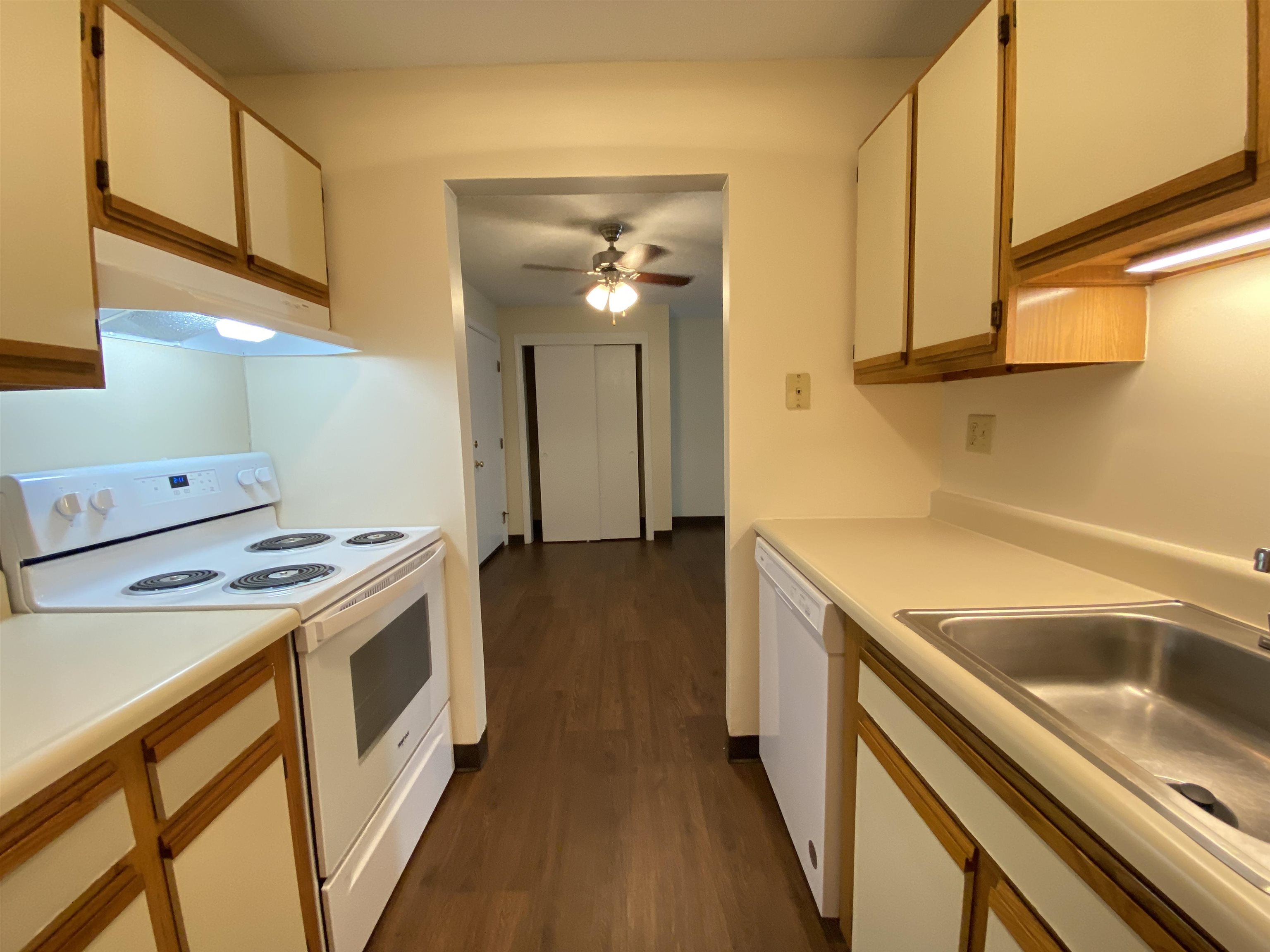 133 Eastern Avenue, Unit 101 Manchester, NH 03104 - Photo 12 of 40