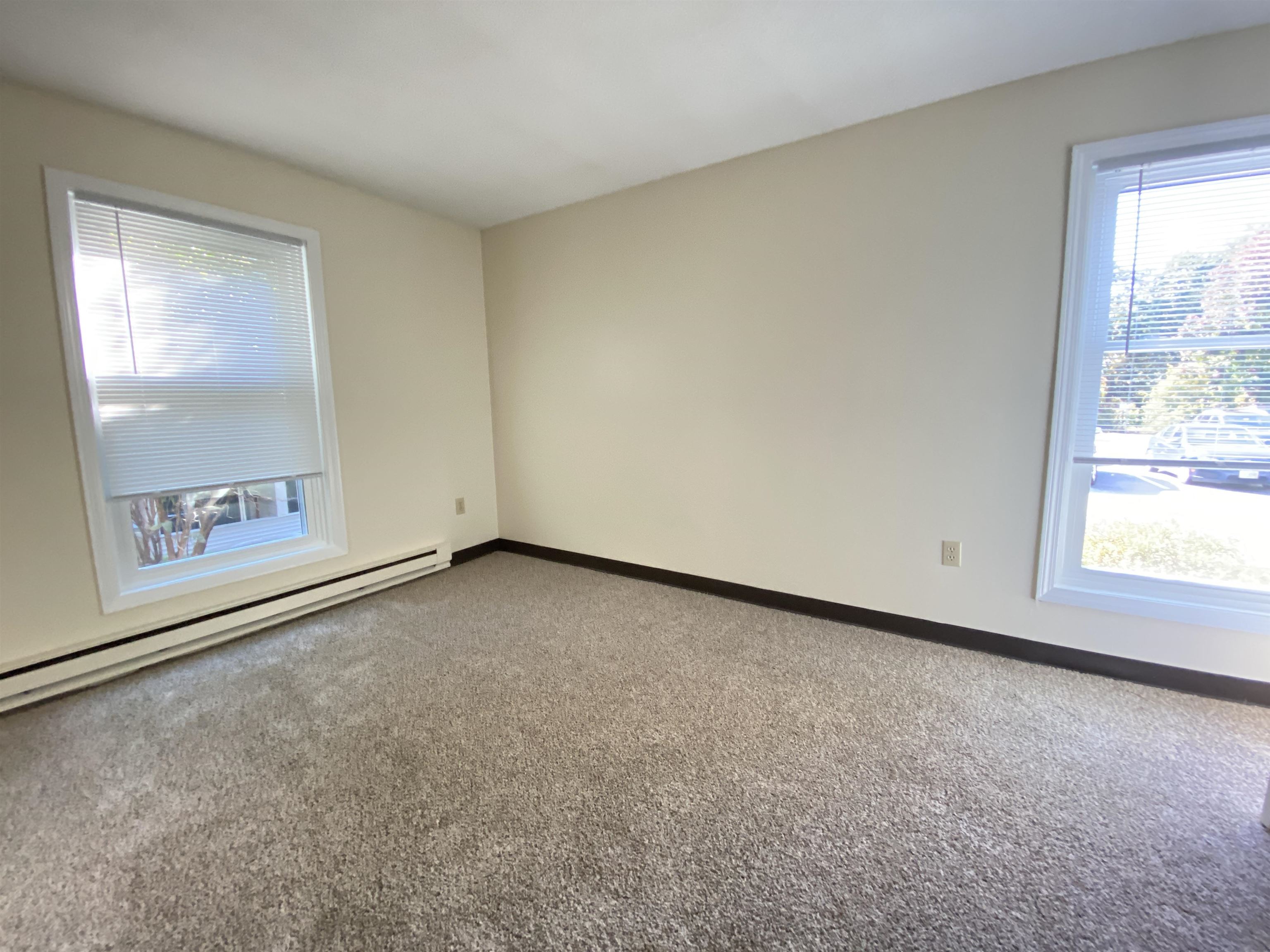 133 Eastern Avenue, Unit 101 Manchester, NH 03104 - Photo 14 of 40