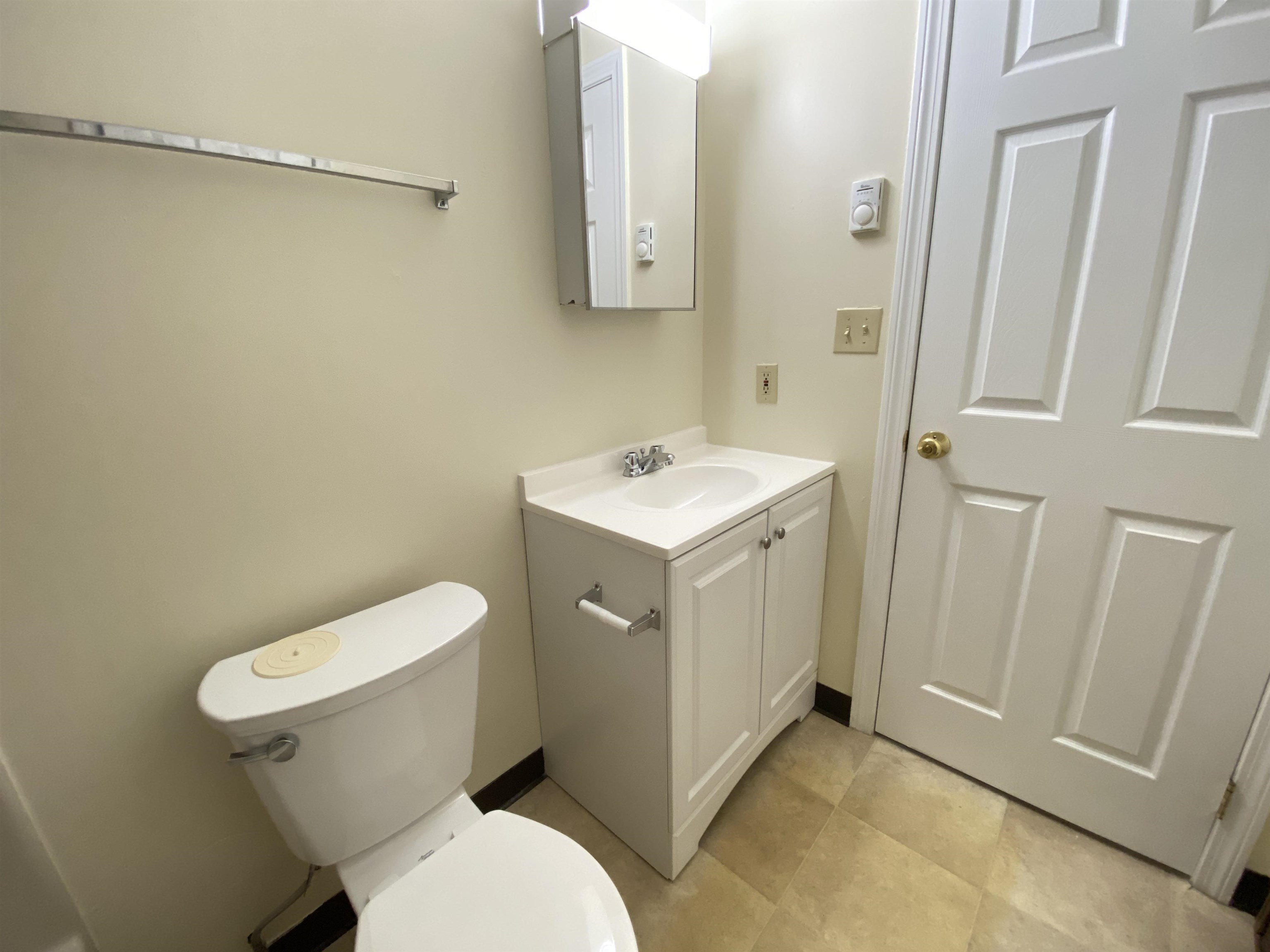 133 Eastern Avenue, Unit 101 Manchester, NH 03104 - Photo 21 of 40