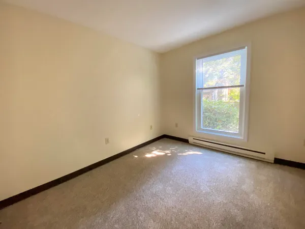 $1,871 | 133 Eastern Avenue, Unit 101, Manchester, NH 03104