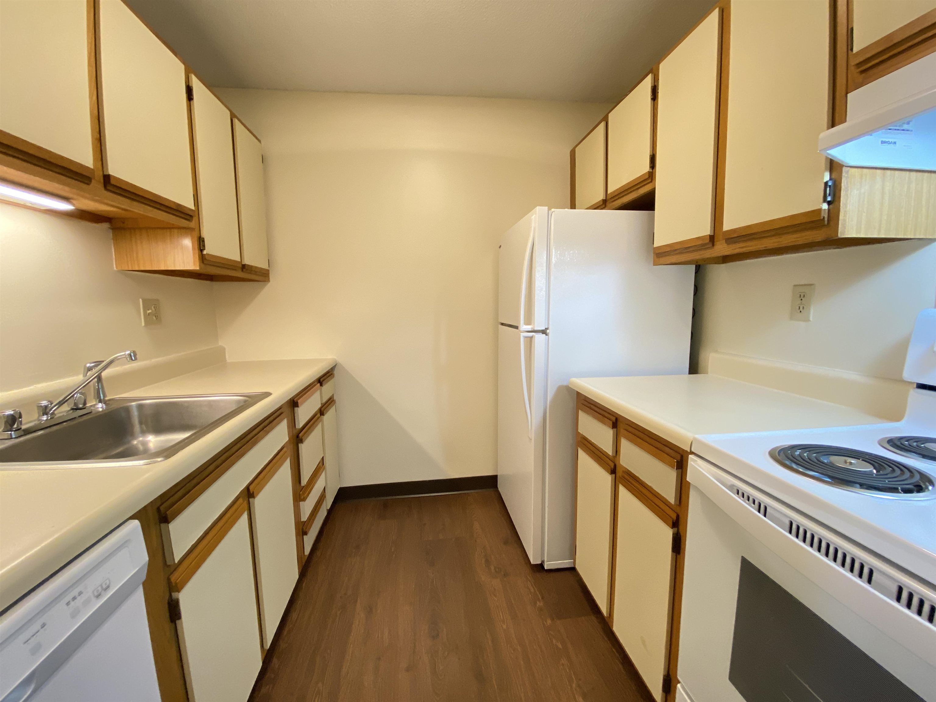 133 Eastern Avenue, Unit 101 Manchester, NH 03104 - Photo 30 of 40