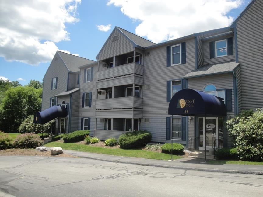 133 Eastern Avenue, Unit 101 Manchester, NH 03104 - Photo 4 of 40