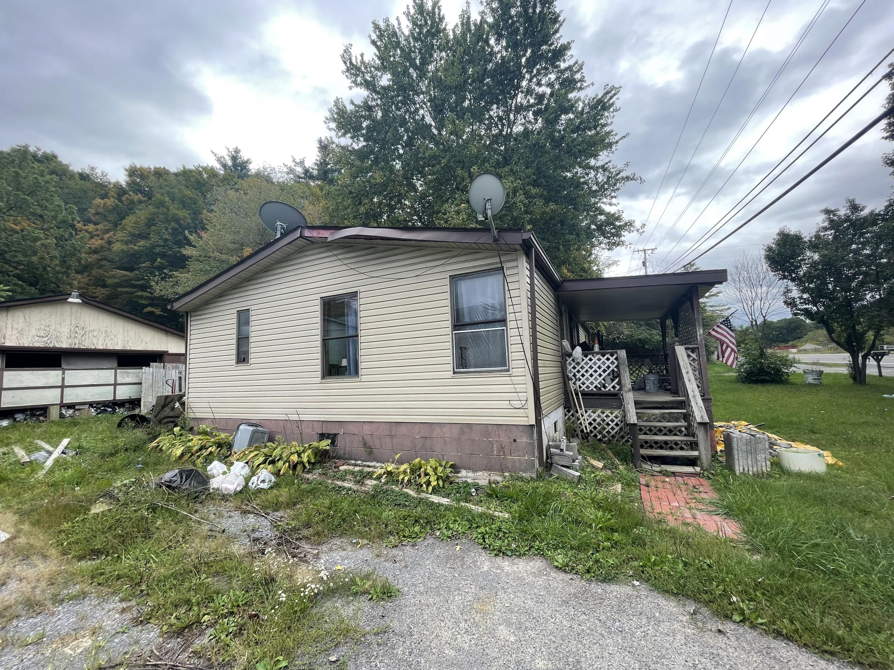 3983 New Hope Road Princeton, WV 24739 - Photo 14 of 37 image 801540
