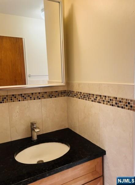 123 Grove Street, Unit 12 Clifton, NJ 07013 - Photo 10 of 21 Gallery Image 10