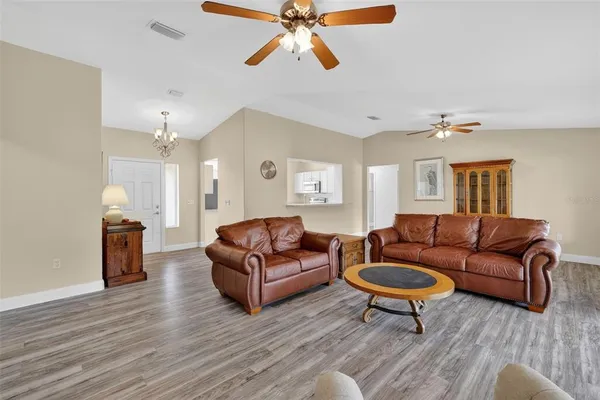 $349,000 | 13811 Southeast 85th Circle, Summerfield, FL 34491