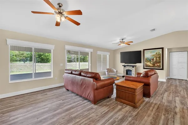$349,000 | 13811 Southeast 85th Circle, Summerfield, FL 34491