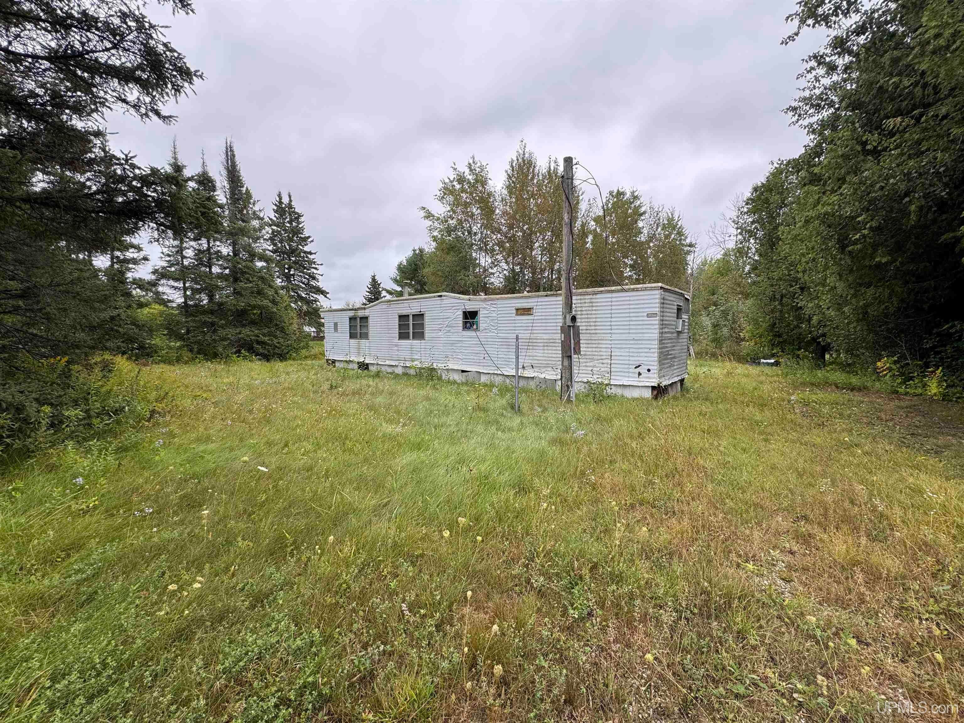 5939 Brampton 27.5 Road Gladstone, MI 49837 - Photo 10 of 10 Gallery Image 10