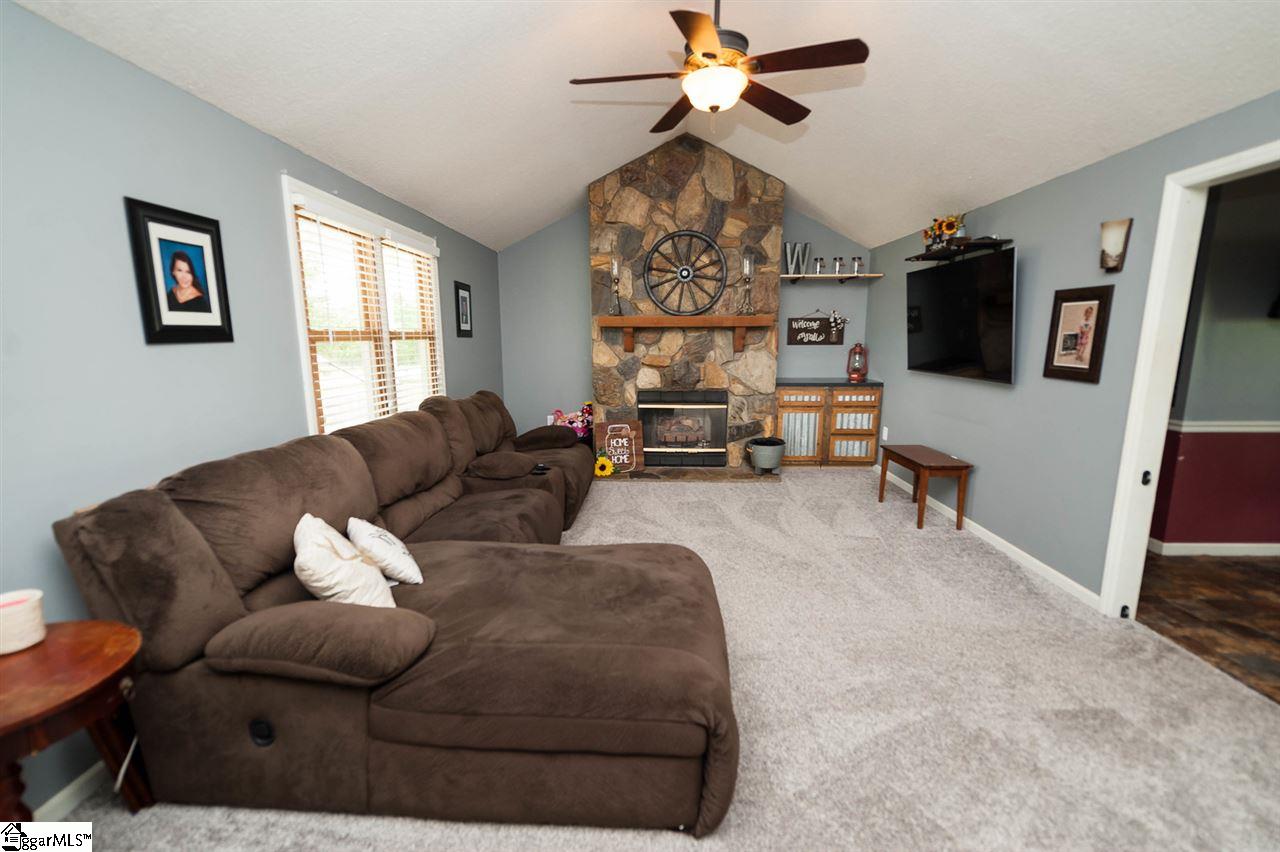 135 Ridgeville Church Road Inman, SC 29349 - Photo 4 of 30