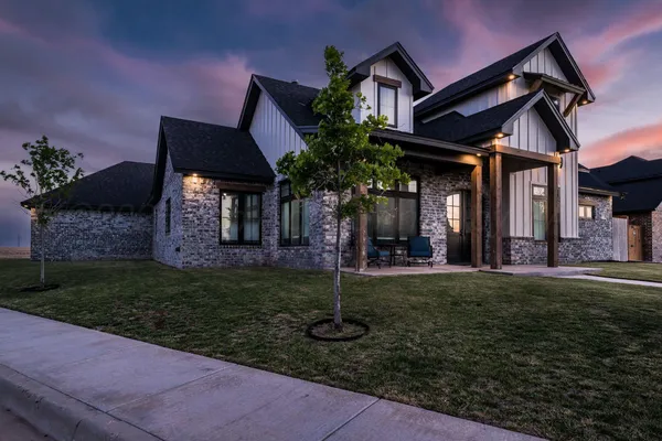 $649,990 | 5601 Hollow Landing Avenue, Amarillo, TX 79118